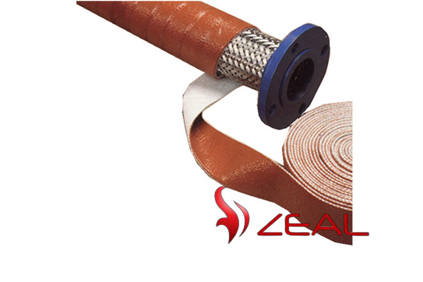 Нанесение ленты для огненного рукава